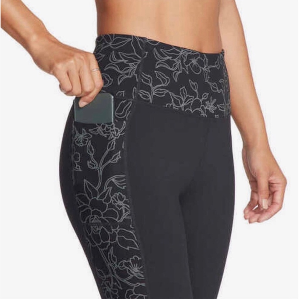 Skechers Ladies Gowalk High Waist Legging 4-Way Stretch Black Bloom Outline